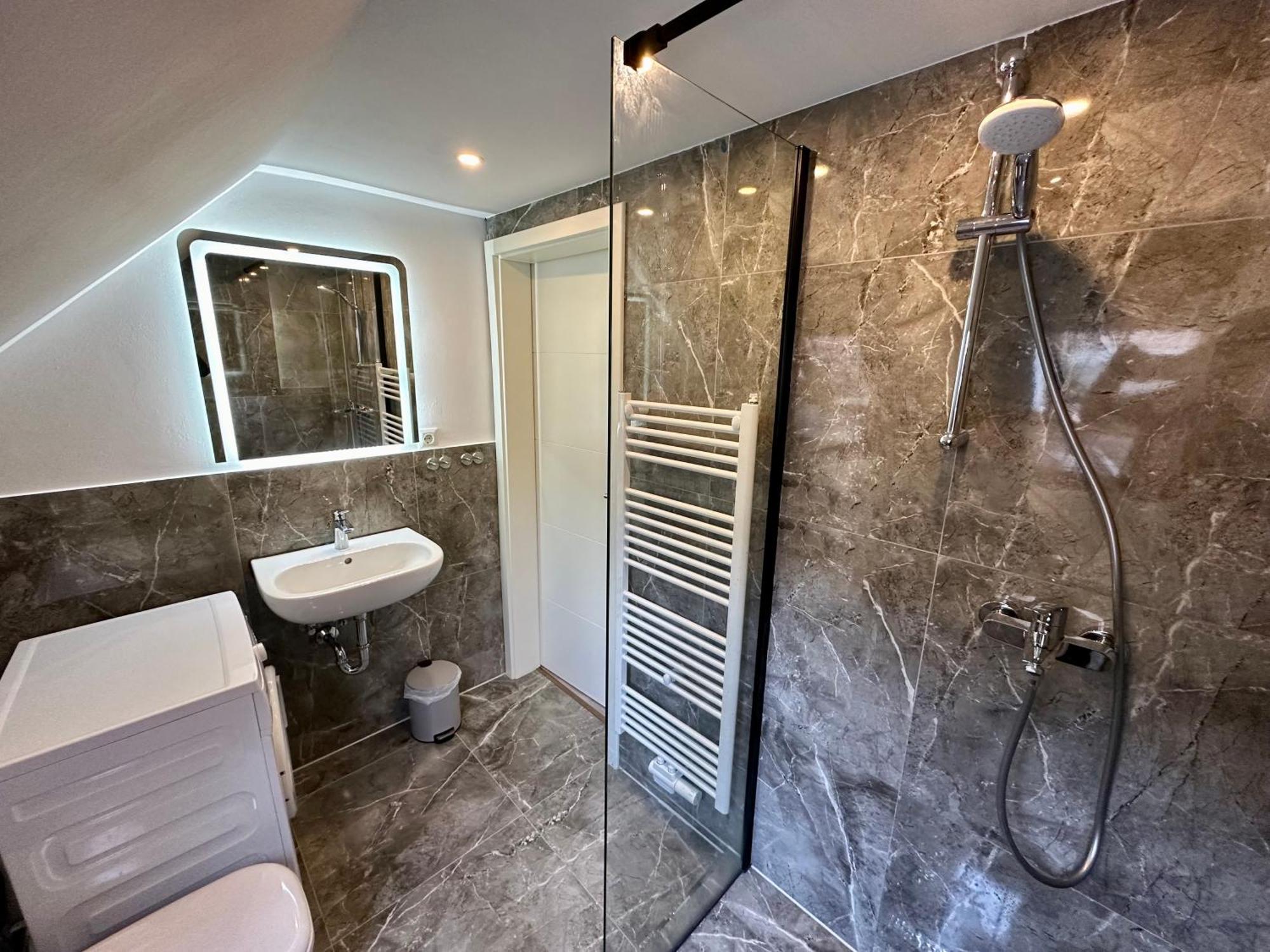 Durmaz Hotel Hannover Exterior photo